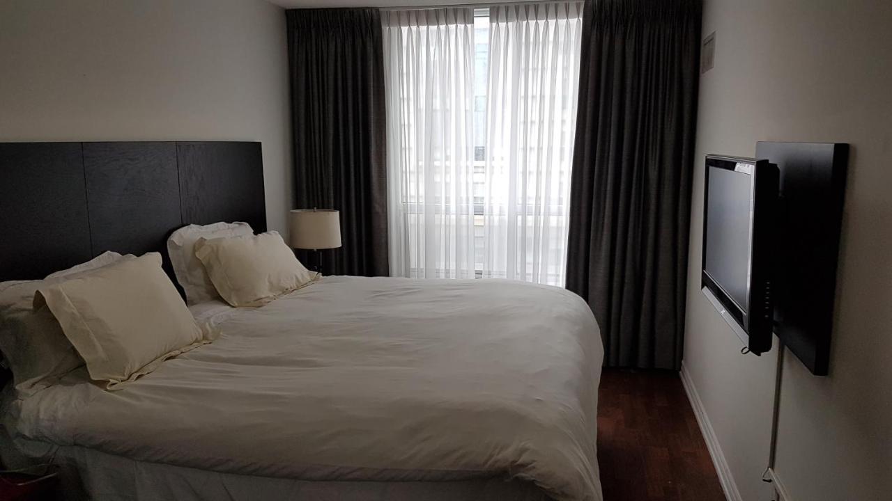 Toronto Luxury Accommodations - Qwest Екстериор снимка