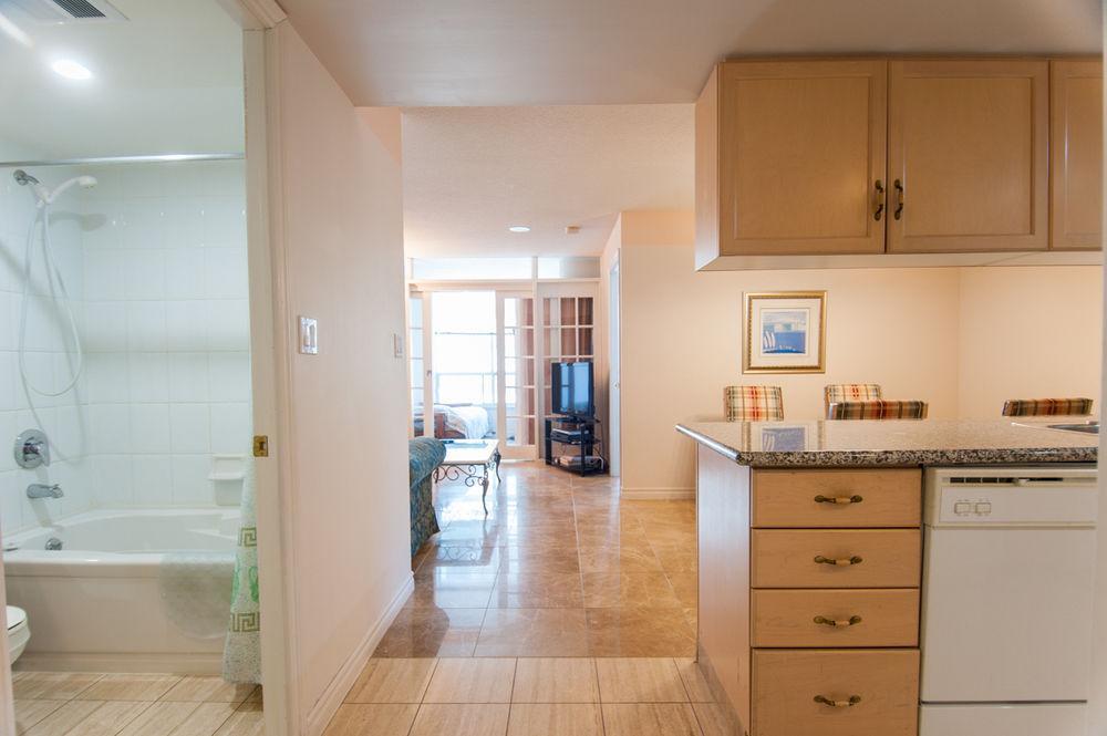 Toronto Luxury Accommodations - Qwest Екстериор снимка
