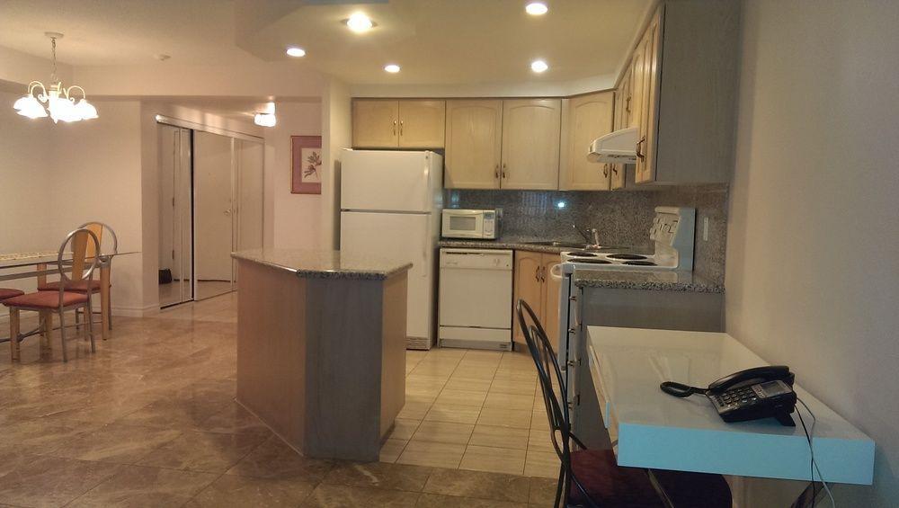 Toronto Luxury Accommodations - Qwest Екстериор снимка