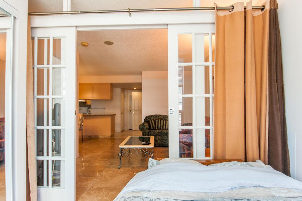 Toronto Luxury Accommodations - Qwest Екстериор снимка